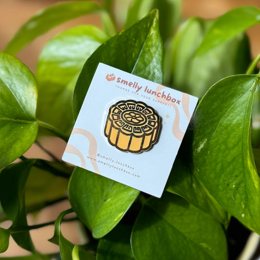 Enamel Pin: Mooncake